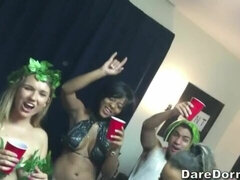 Velký zadek, Velké péro, Kuřba, Na pejska, Skupina, Přírodní prsa, Vyhublá, Kozičky