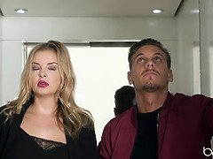 Velika rit, Velike joške, Blondinka, Evinja, Globoko grlo, Milf, Mama, Muco