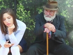 18 anni, Amatoriale, Grande cazzo, Brunetta, Hardcore, Hd, Magra, Ragazza