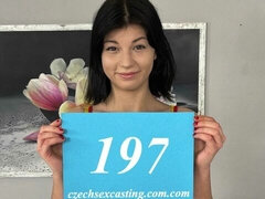 Duży kutas, Obciąganie, Brunetka, Styl na pieska, Krótkie włosy, Chudy, Tatuaż, Cycki