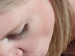 Amatoriale, Pompino, Schizzo di sborra, Fatto in casa, Casalinga, Mamma che vorrei scoparmi, Punto di vista pov, Tette