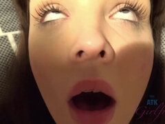 Amatööri, Ruskeahiuksinen, Isä, Sormetus, Lävistys, Näkökulma pov, Tissit, Märkä