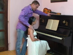 Piano lesson pounding