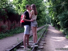 Tyłek, Brunetka, Wytrysk, Lizanie, Cipka, Ogolona, Chudy, Cycki