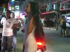 Asia Sex Tourist Picks Up Thai Hookers!