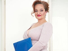 Amateur, Culo grande, Tetas grandes, Lencería, Masturbación, Maduro, Afeitado, Estriptis