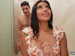 Bundão, Pauzão, Peitos grandes, Boquete, Morena, Mãe gostosa, Magrinha, Tetas