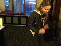 Amatör, Rumpa, Badrum, Blondin, Liten och nätt, Pov, Fitta, Röker