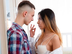 Amateur, Grosse bite, Interracial, Seins naturels, Petite femme, Rasée, Adolescente, Nénés