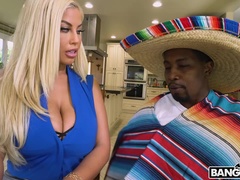 Gros seins, Blonde, Sucer une bite, Éjaculer dans la bouche, Tir de sperme, Queue, En levrette, Chevaucher