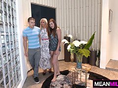 Pauzão, Loba, Hd, Mãe gostosa, Filho, Madrasta, Adolescente, Sexo grupal a três