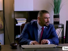 Anaal, Grote mammen, Diep in de keel, Ladyboy, Anaal likken, Shemale