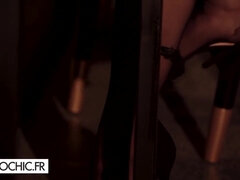 Does A Blowjob In The Toilets Of A Restaurant With Tiffany Leiddi