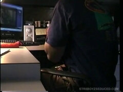 Amateur, Tir de sperme, Poilue, Branlette thaïlandaise