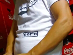 V zákulisia, Kondóm