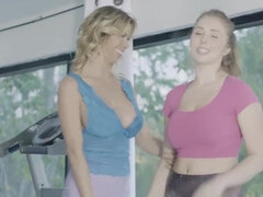 Fitness instructor helps her lezzie client lose extra pounds