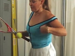 Mink fucks a tennis racket