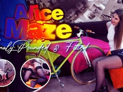 Anális szex, Popó, Seggről a szájra, Cumizás, Ondó fröcskölés, Öklözés, Lovaglás, Harisnya