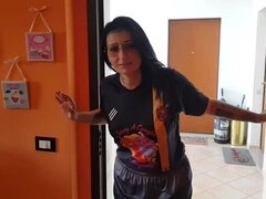 Amatéri, Veľké kozy, Brunetka, Legrační, Homemade, Milf  mčbp, Mamina, Pobehlica