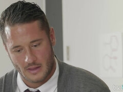 Culo, Lamer culo, Dormitorio, Engañando, Europeo, Lamidas, Tetas naturales, Tatuaje