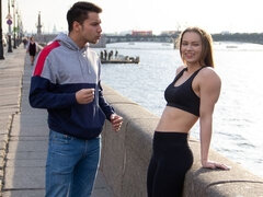 Anal, Blondin, Avsugning, Doggystyle, Handjobb, Rakad, Strippning, Tonåring