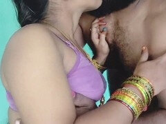 18 ans, Tante, Bisexuelle, Petite amie, Indienne, Maman, Enceinte, Adolescente