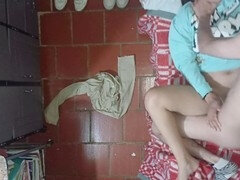 Amateur, Bisexual, Británico, Casero, Besar, Madres para coger, Mamá, Madrastra