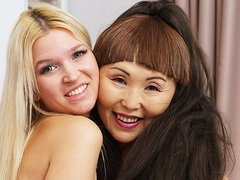 Familie, Erstes mal, Lecken, Lingerie, Reif, Muschi, Taboo, Spielzeuge