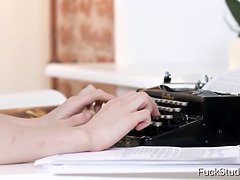 Anal, Avsugning, Hardcore, Rödhårig, Rakad, Hans, Tonåring, Tuttar