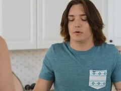 Όμορφη, Μπικίνι, Πίπα, Μελαχροινή, Συμπαθητική, Μαλλιαρός, Πρώτου προσώπου, Μουνί