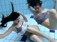 Culo, Checa, Fetiche, Hd, Lesbiana, Piscina, Ruso, Bajo el agua