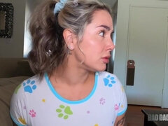 Stora tuttar, Långt ner i halsen, Ansiktsbehandling, Pov, Verklighet, Tatuering, Tonåring, Tuttar