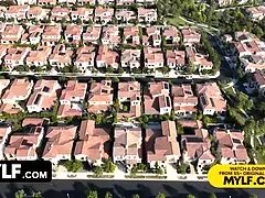 Amerikkalainen, Suihinotto, Syväkurkku, Hd, Äiti jota haluaisin panna, Paljas, Näkökulma pov, Huutava