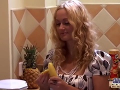 Blondýna, Kuřba, Dávení penisem, Teenka