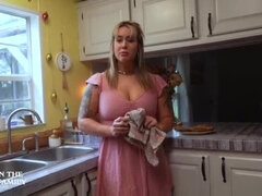 Cul, Grosse bite, Blonde, Branlette thaïlandaise, Mère que j'aimerais baiser, Maman, Seins naturels, Tatouage