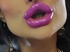 Amatør, Stor rumpe, Store pupper, Brunette, Erotisk, Sexy undertøy, Piercingen, Alene