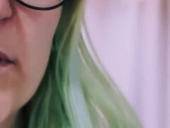 Amatoriale, Bella grossa formosa, Dietro la scena, Culo grosso, Tette grandi, Occhiali, Mamma che vorrei scoparmi, Tatuaggi