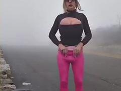 Fetichismo travestista, Consolador, Lencería, Al aire libre, Público, Transexual, Chupando, Tetas