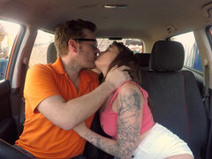 Spanish lass Lara Duro banged hard in the car