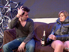 Enthousiasteling, Anaal, Europees, Frans, Ondergoed, Rijpe lesbienne, Moeder die ik wil neuken, Moeder