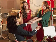 Μεγάλος κώλος, Μεγάλος πούτσος, Μεγάλα βυζιά, Πίπα, Μελαχροινή, Σε στάση σκύλου στα τέσσερα, Κοκκαλιάρης, Έφηβος