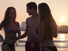 Babe, Strand, Bikini, Pik sutte, Udendørs, Offentlig, Fisse, Bryster