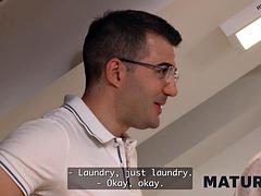 Stora tuttar, Blondin, Avsugning, Hardcore, Mogen, Milf