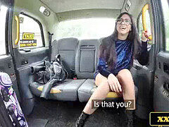 Amatoriale, Brunetta, Europea, Occhiali, All'aperto, Figa, Realtà, Spagnola