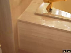 Amatéři, Velké kozy, Kuřba, Stříkání spermatu, Homemade, Přírodní prsa