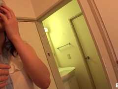 Asijské, Kuřba, Creampie, Fetiš, Líbání, Výprask, Venku, Pička