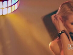 Cul, Blonde, Collège université, Doigter, Talons, Chatte, Rasée, Suédoise