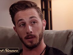 Lucas Frost screws his best friend's mom Reagan Foxx & cum on her body