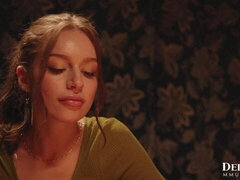 18 anni, Culo grosso, Brunetta, Masturbazione, Magra, Solo, Strippaggio, Ragazza