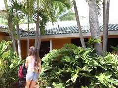 Cul, Sucer une bite, Brunette brune, Classique, Tir de sperme, Faciale, Mamelons, Nénés